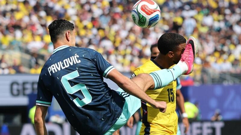 Highlights: Deutschlands umstrittenes Führungstor gegen Ecuador