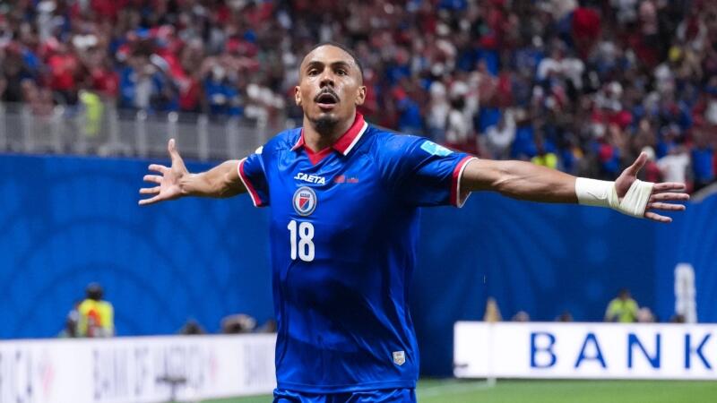 Highlights: Hammer des Haiti-Stürmers und fünf weitere Tore