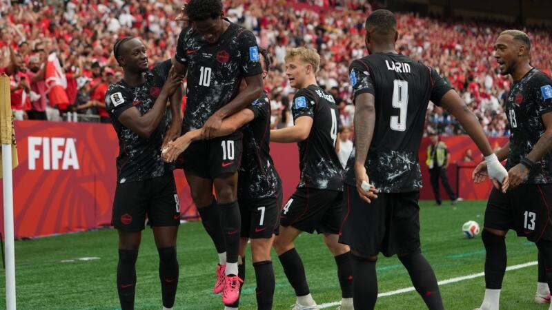 Highlights: Halbes Dutzend! Kanada schenkt neun Kataris ein