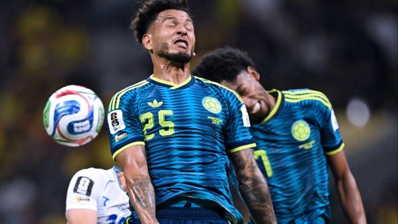 Highlights: Kolumbien müht sich gegen Usbekistan