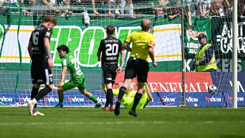 Highlights: Lustenau gewinnt Derby & kratzt am Aufstieg
