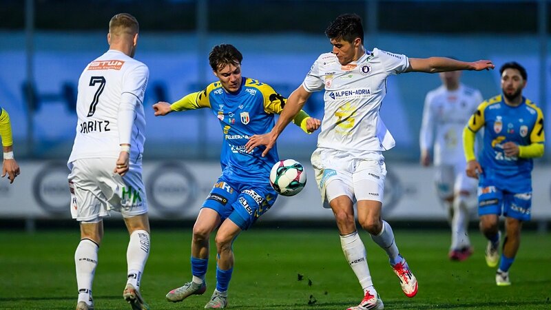 Highlights: Dank Doppelpack: Austria Klagenfurt schlägt Aufsteiger Wels